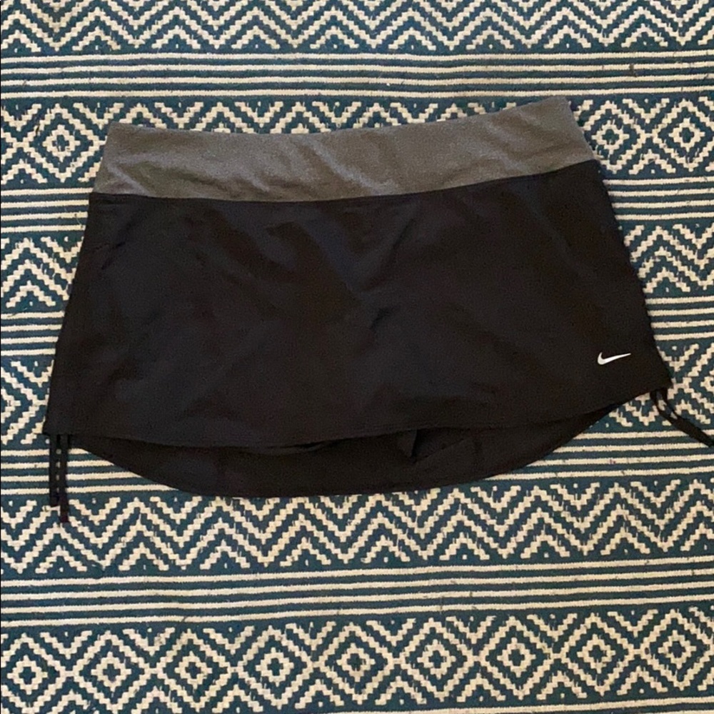 Nike Rival Stretch Woven Skort